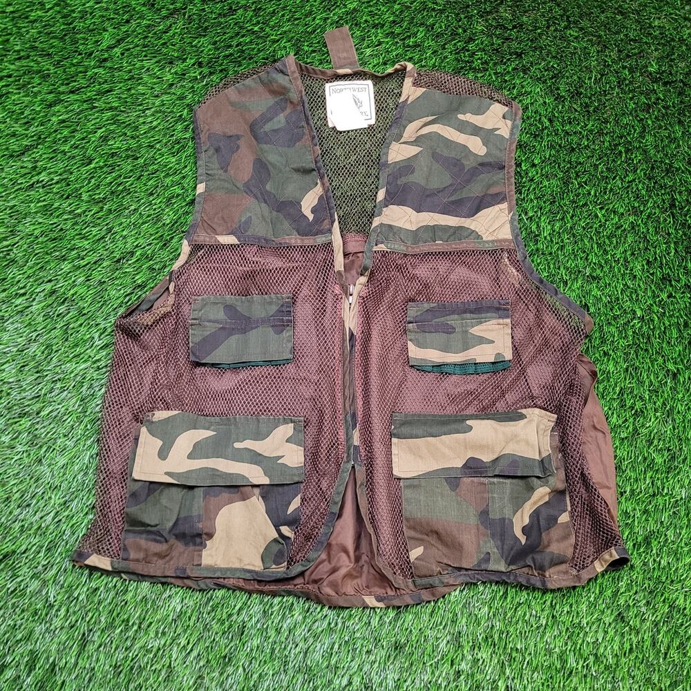 North West Territory Woodland Camo Hunting Fishing Vest Mens XL Game Bag